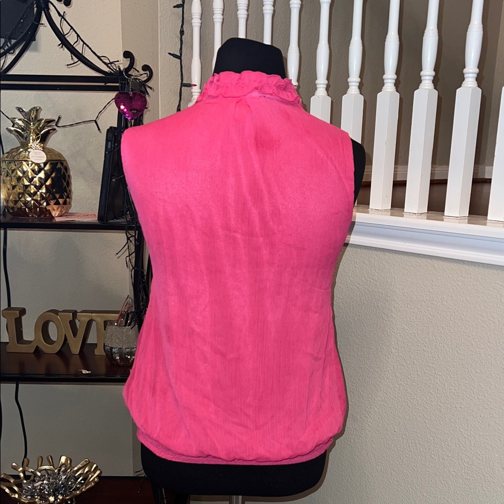 Chic Pink Ruffled Blouse - Picture 7 of 8